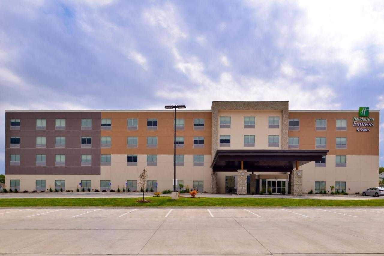 Holiday Inn Express & Suites - Ottumwa By Ihg Экстерьер фото