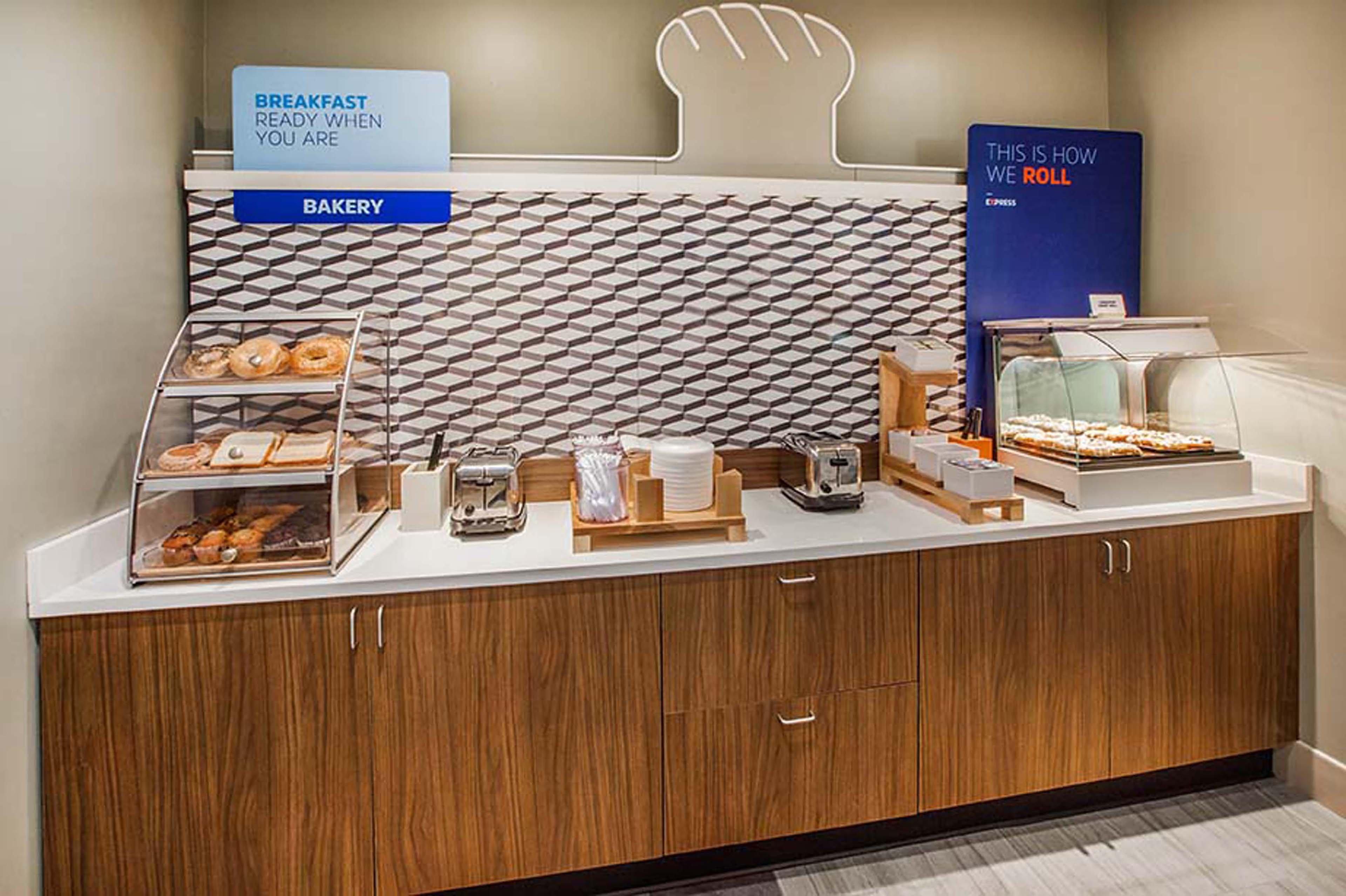 Holiday Inn Express & Suites - Ottumwa By Ihg Экстерьер фото