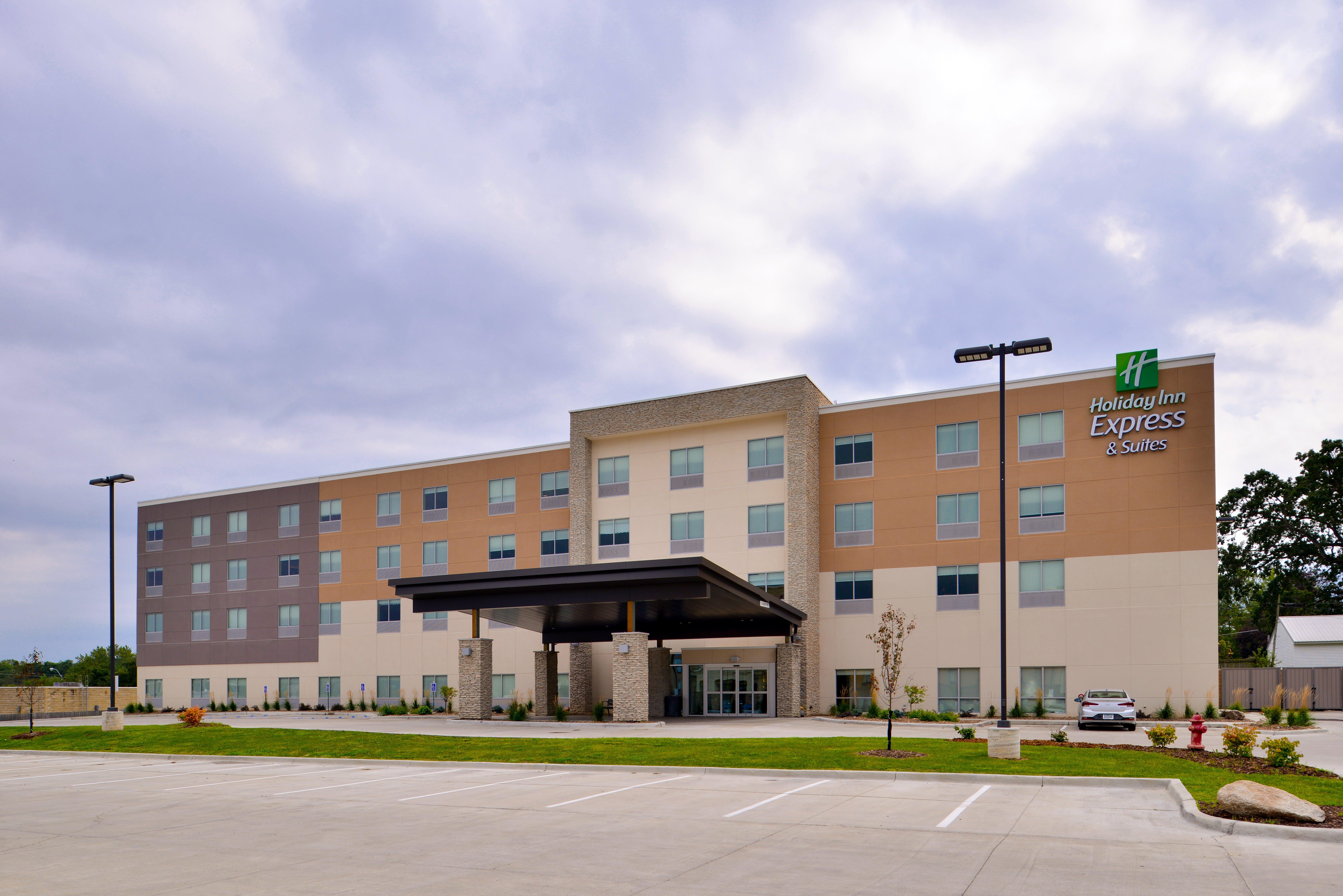 Holiday Inn Express & Suites - Ottumwa By Ihg Экстерьер фото