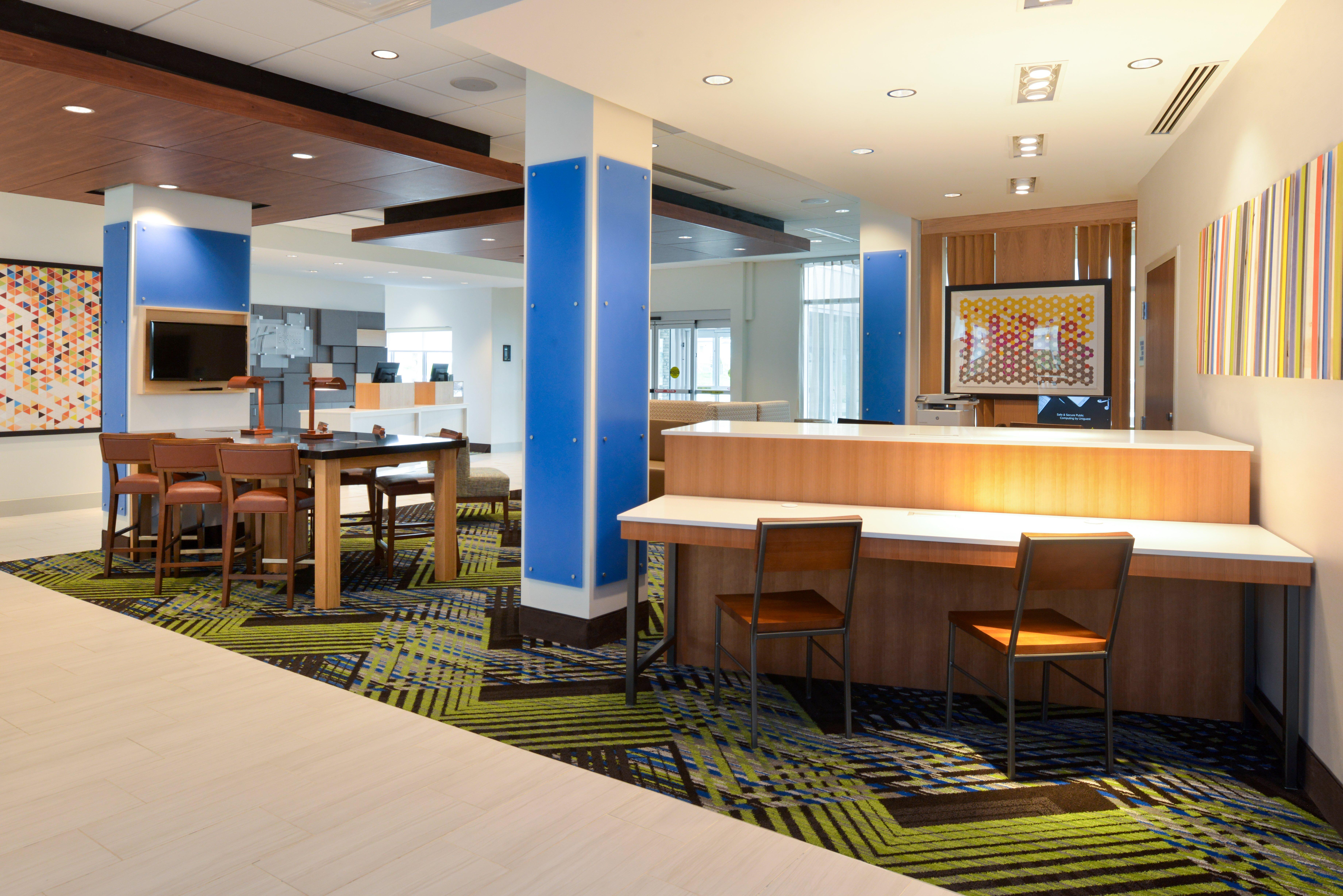 Holiday Inn Express & Suites - Ottumwa By Ihg Экстерьер фото